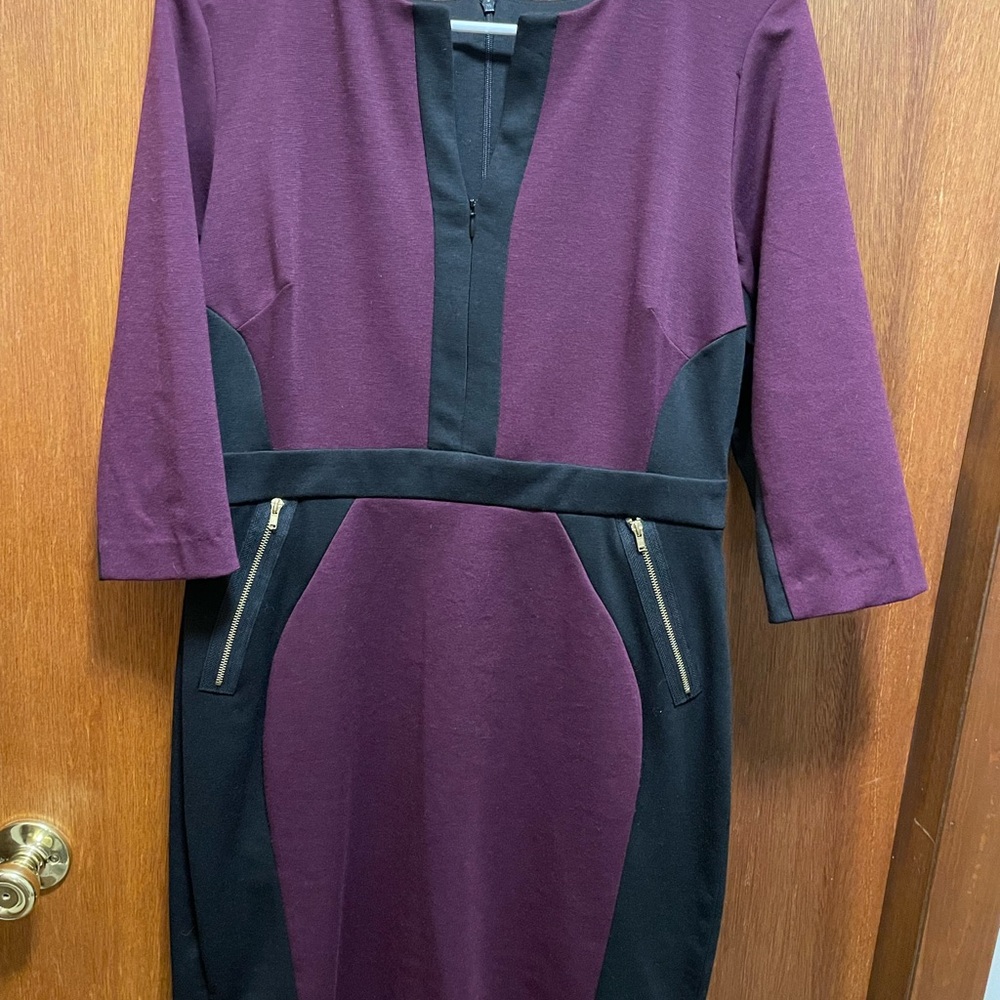 Gabby Skye Purple and black Sheath Dress V-Neck 3/4 Sleeve
